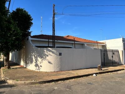 Casa para Locação, em Araçatuba, bairro PLANALTO, 3 dormitórios, 2 banheiros, 1 suíte, 2 vagas