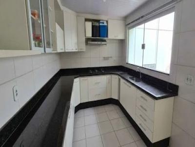 Casa para Loca��o, em Ara�atuba, bairro ICARAY, 3 dormit�rios, 4 banheiros, 1 su�te, 2 vagas